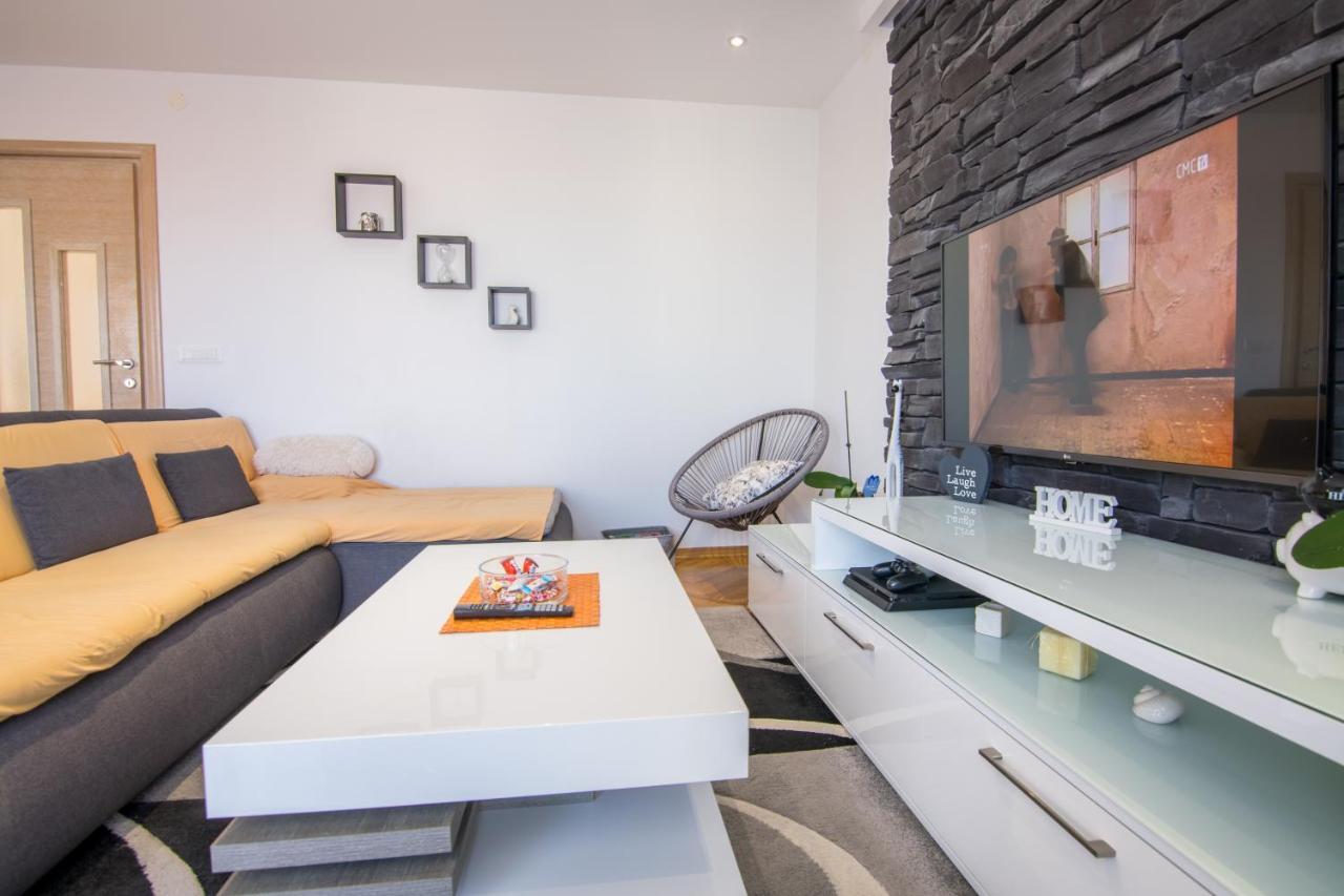 마카르스카 Apartman Petra 아파트 외부 사진