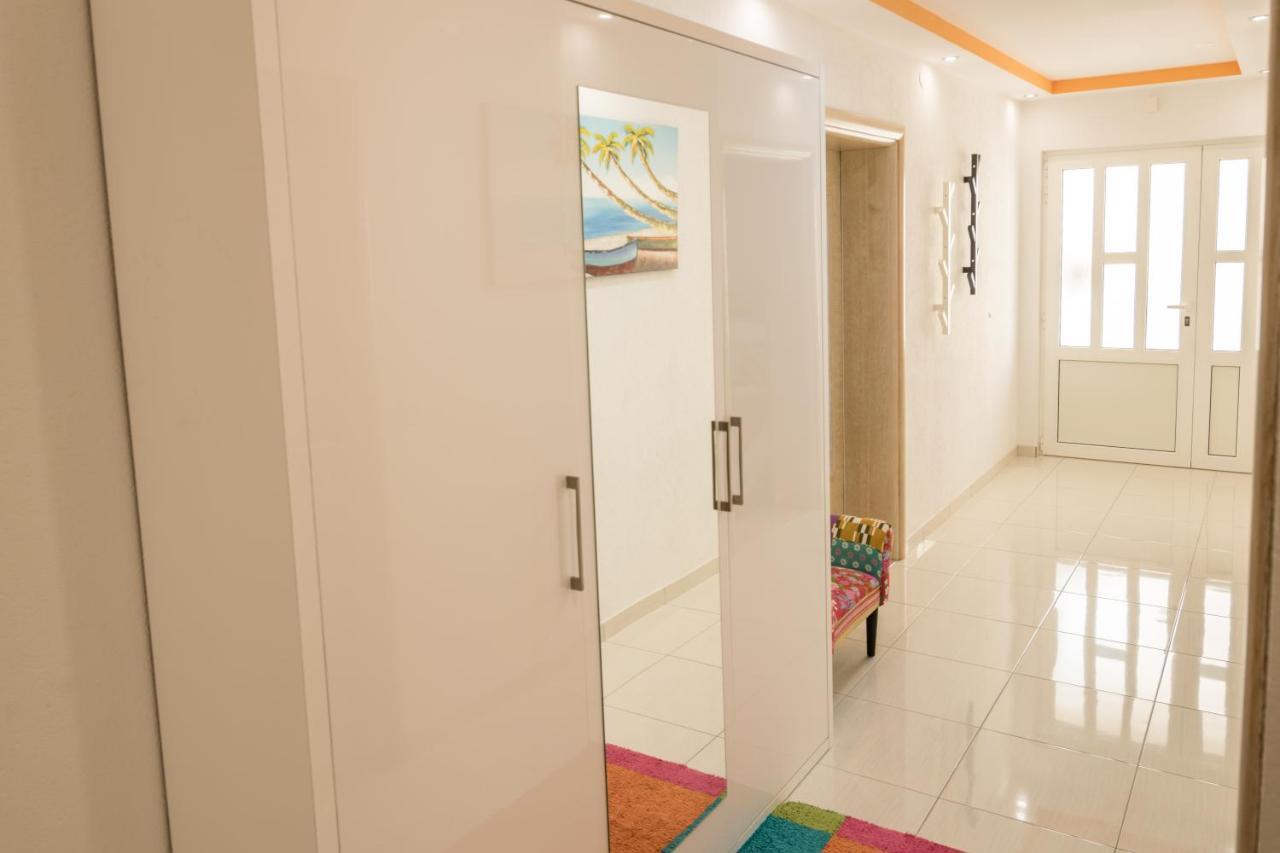 마카르스카 Apartman Petra 아파트 외부 사진