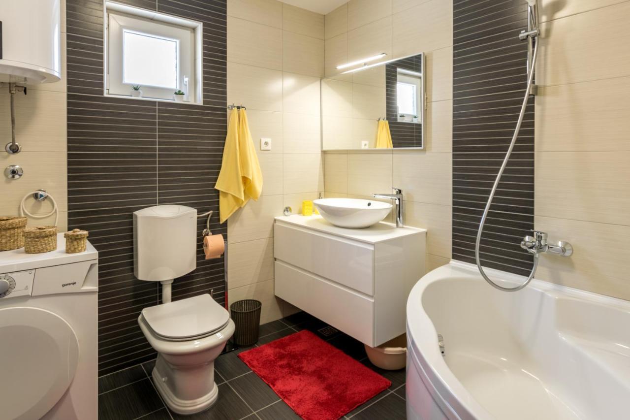 마카르스카 Apartman Petra 아파트 외부 사진